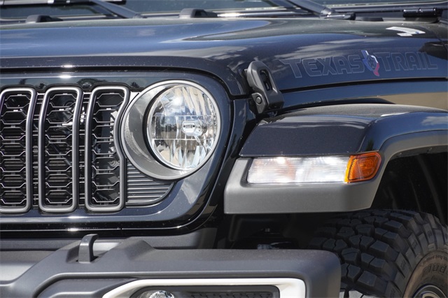 2025 Jeep Gladiator Sport photo 4