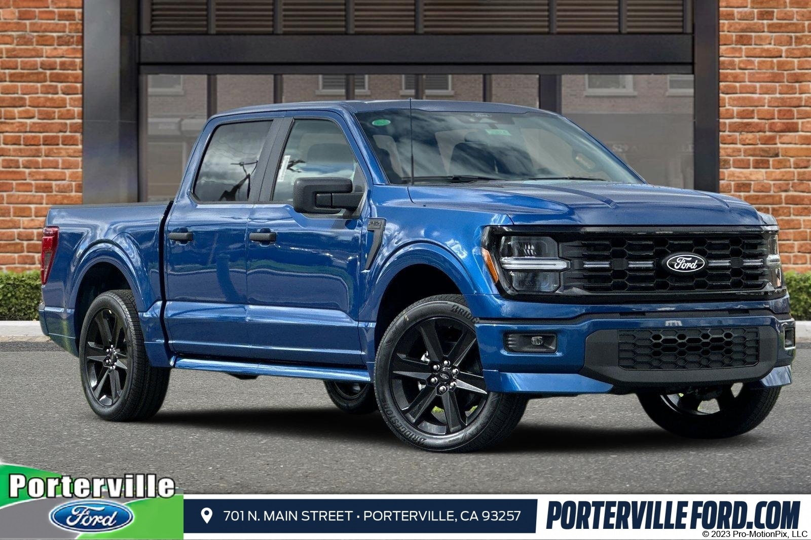 2025 Ford F-150 STX's photo