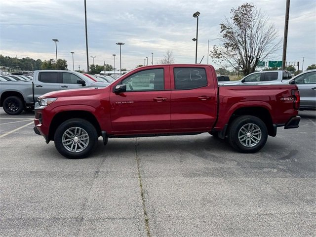 2026 Chevrolet Colorado LT photo 2