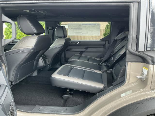 2025 Ford Bronco Outer Banks photo 23