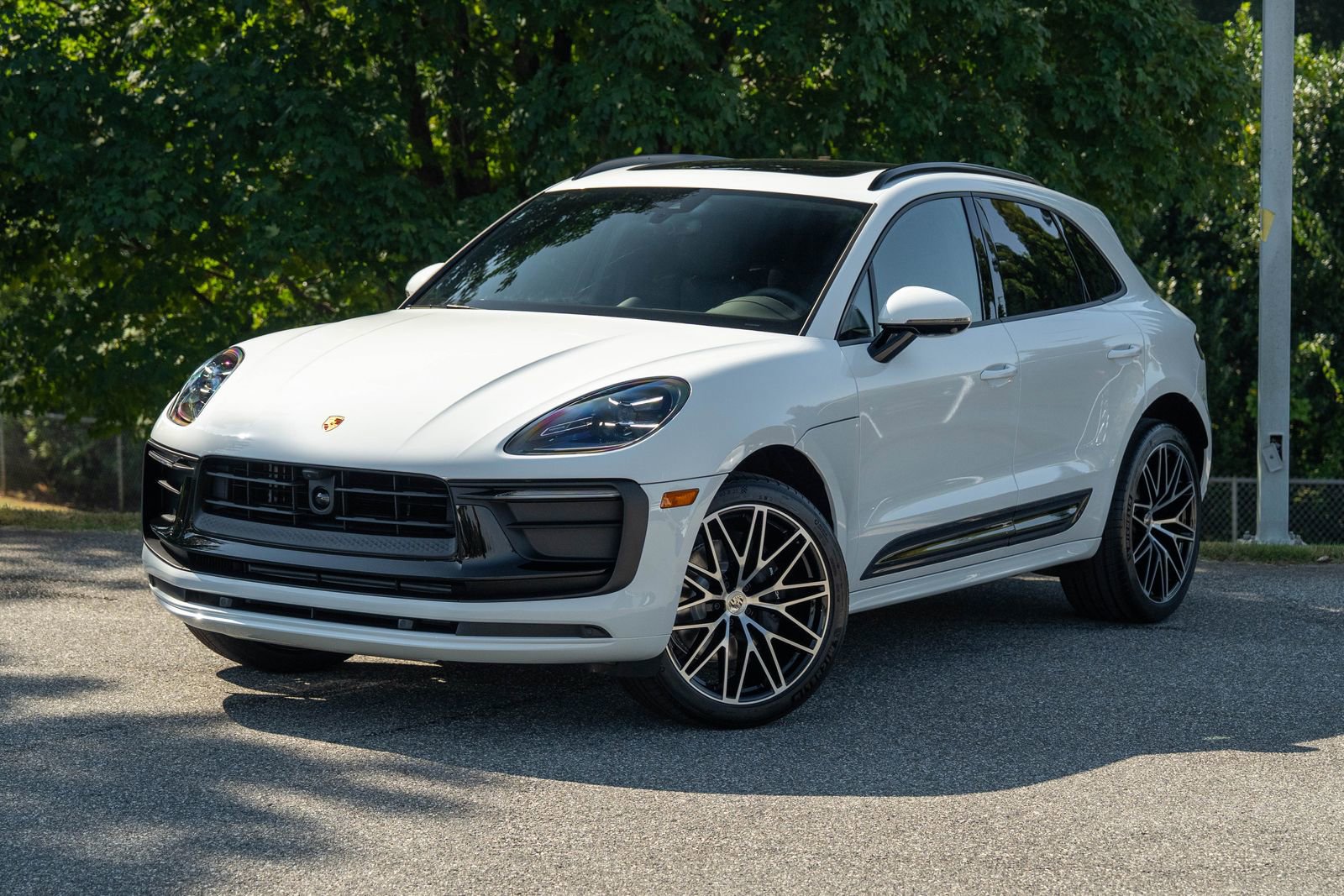 2026 Porsche Macan Base