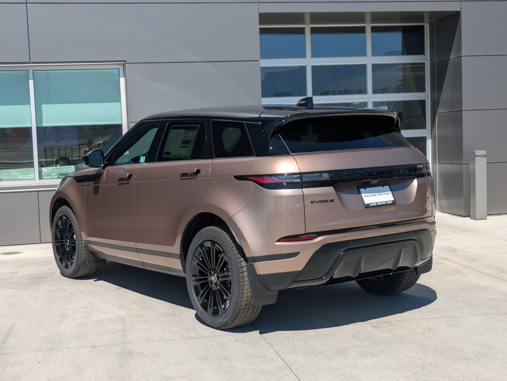 2026 Land Rover Range Rover Evoque S photo 7