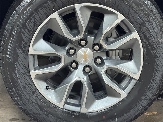 2025 Chevrolet Silverado 1500 LT photo 11