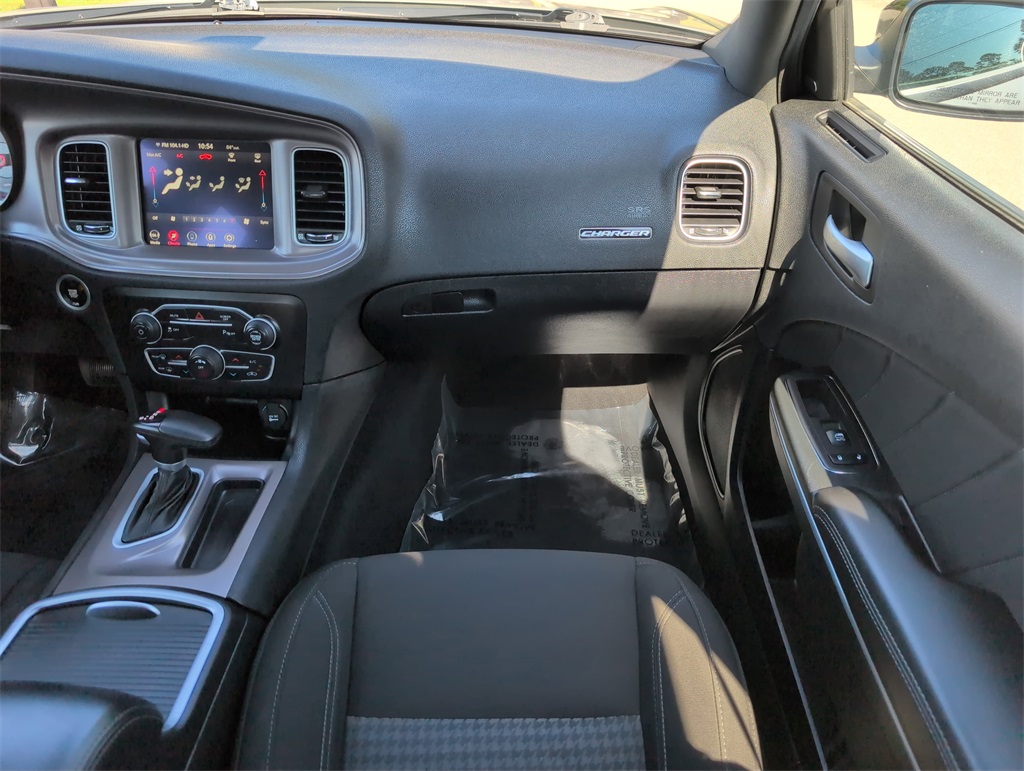 2023 Dodge Charger SXT photo 16