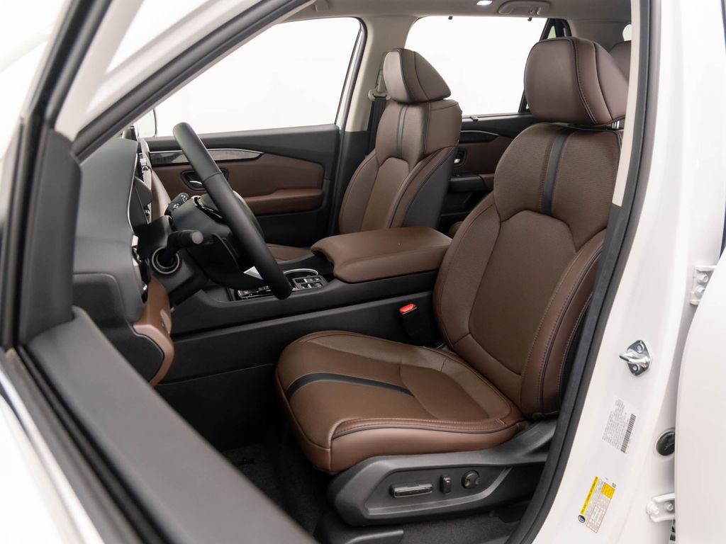 2025 Honda Pilot Elite photo 10