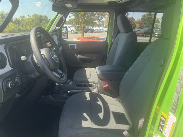 2025 Jeep Wrangler Sport photo 17