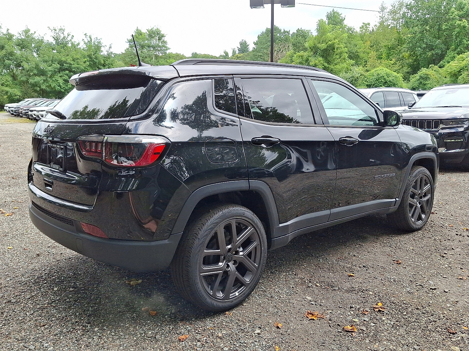 2025 Jeep Compass Limited photo 2