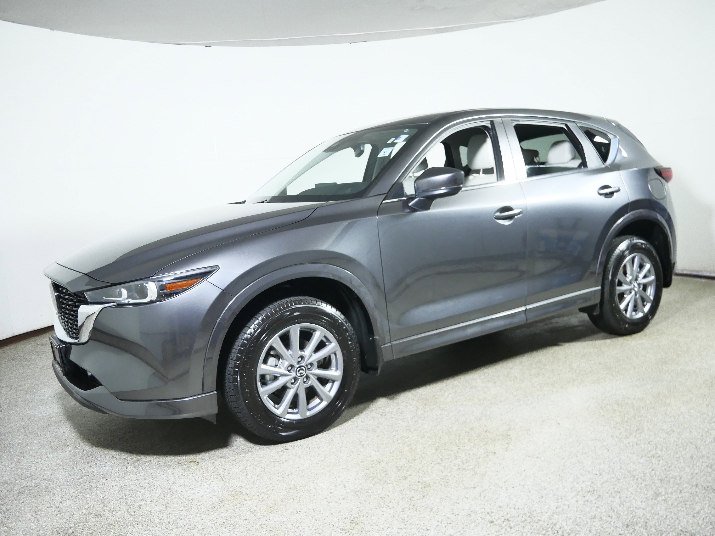 2025 Mazda CX-5 2.5 S Preferred photo 3