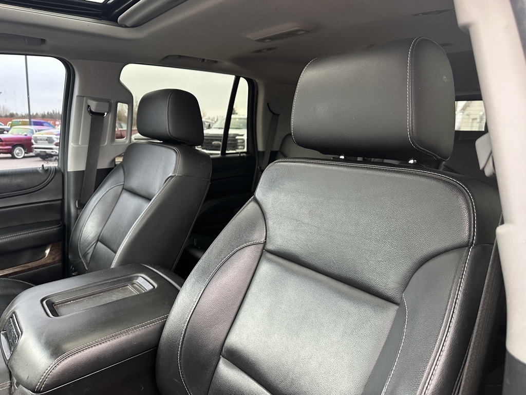 2018 Chevrolet Tahoe LT photo 3