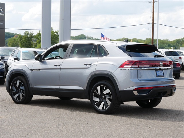 2024 Volkswagen Atlas Cross Sport SE Technology photo 4