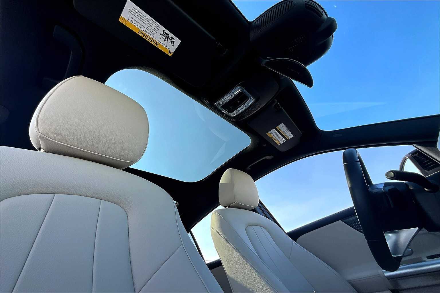 2025 Mercedes Benz GLA 250 photo 13