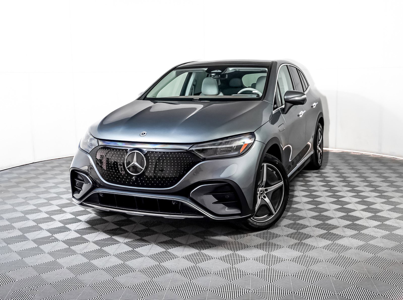 2023 Mercedes-Benz EQE SUV Base