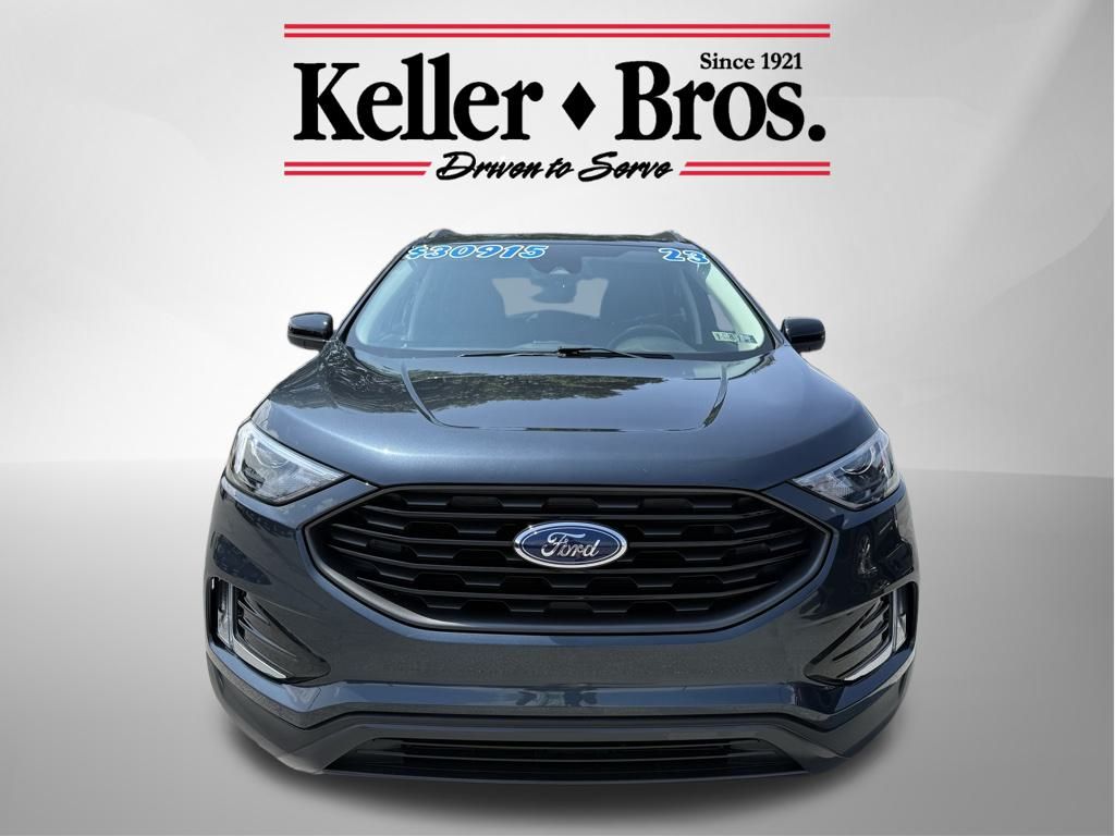 2023 Ford Edge SEL photo 2