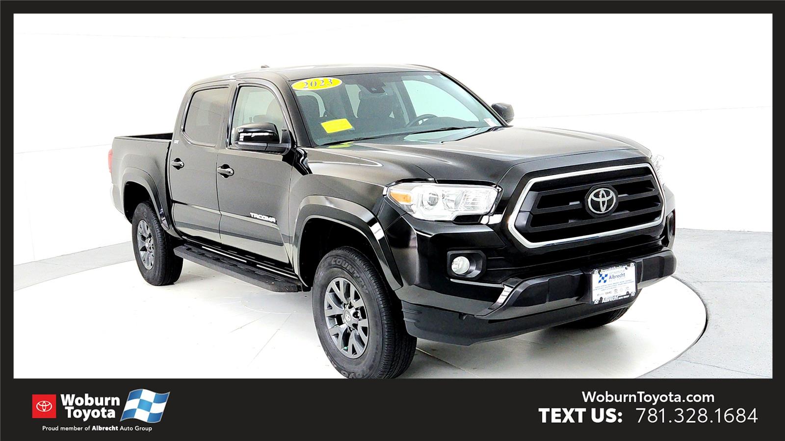 2023 Toyota Tacoma SR5's photo