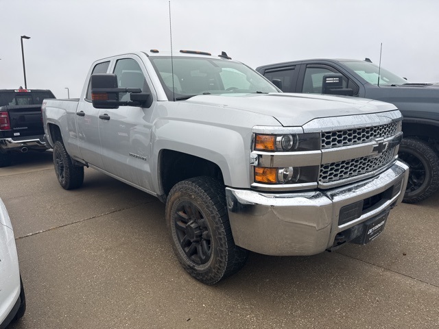 2019 Chevrolet Silverado 2500HD Work Truck's photo