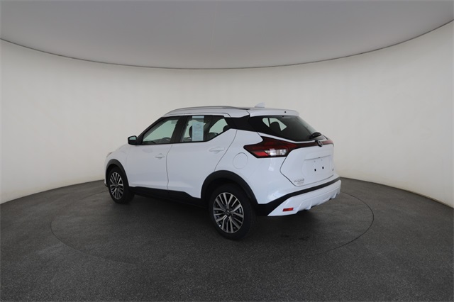 2021 Nissan Kicks SV photo 11
