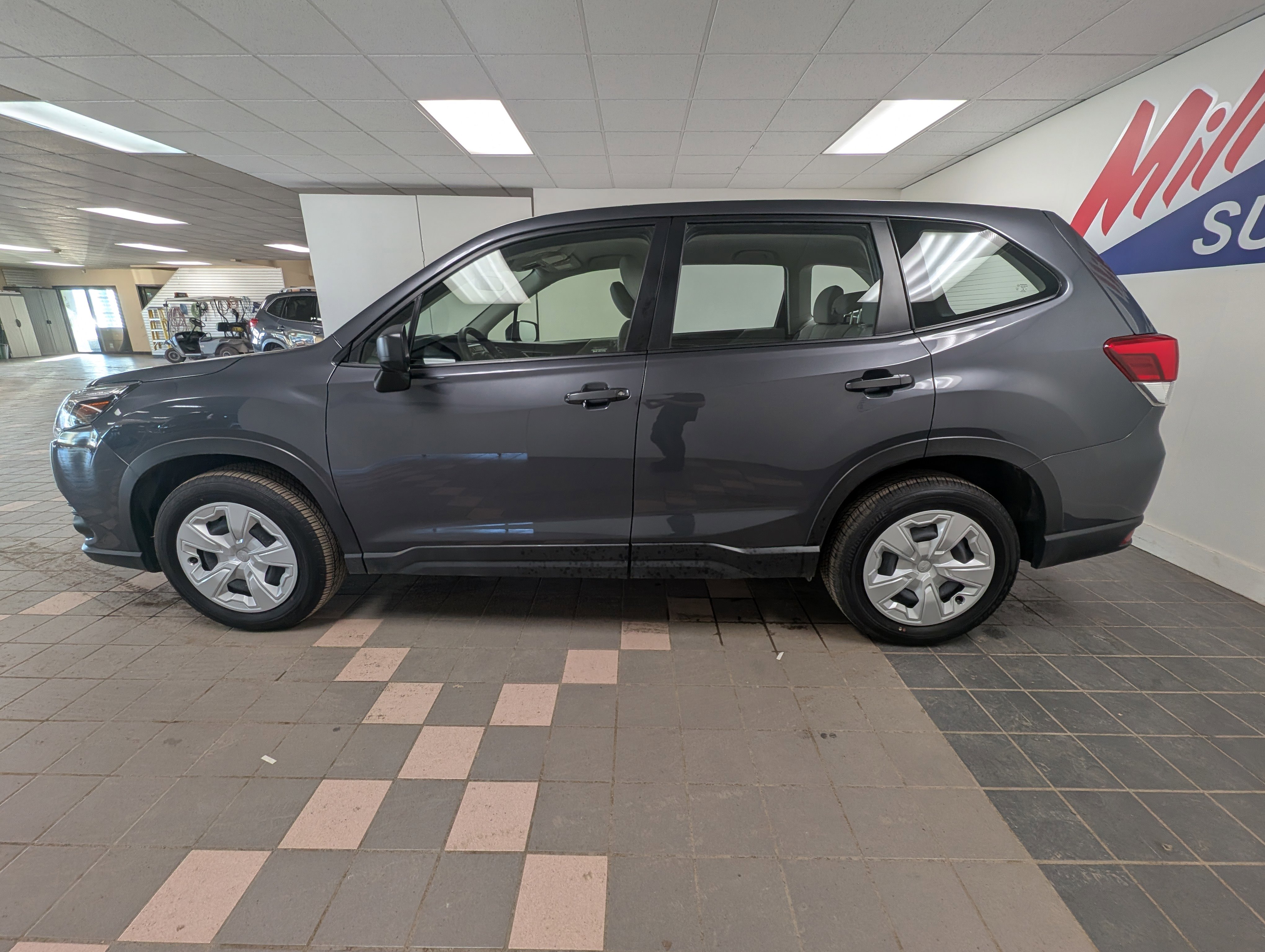 Used 2022 Subaru Forester Base with VIN JF2SKAAC5NH505902 for sale in Hermantown, Minnesota