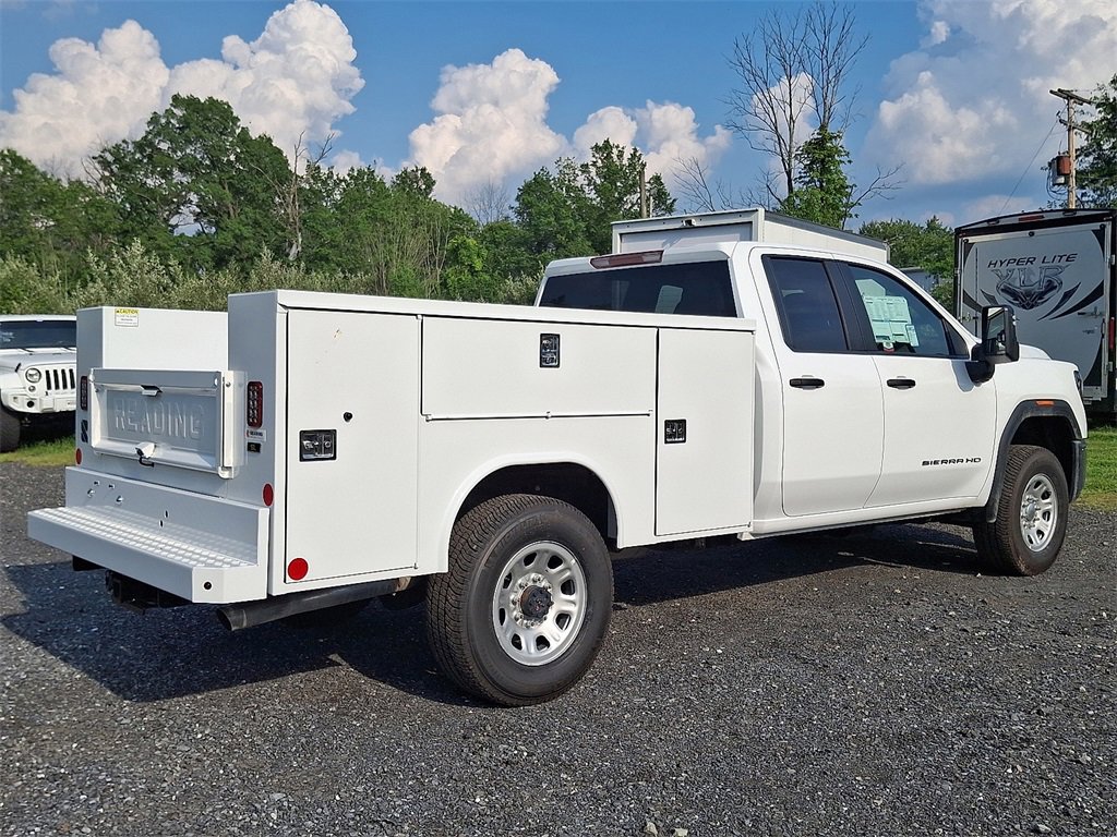 2025 Gmc Sierra 3500 HD Pro photo 3