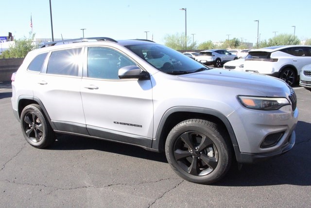 2019 Jeep Cherokee Altitude photo 2