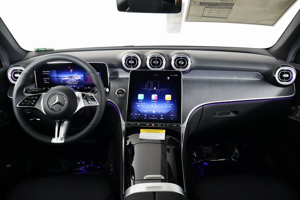 2026 Mercedes Benz GLC 300 4MATIC photo 3