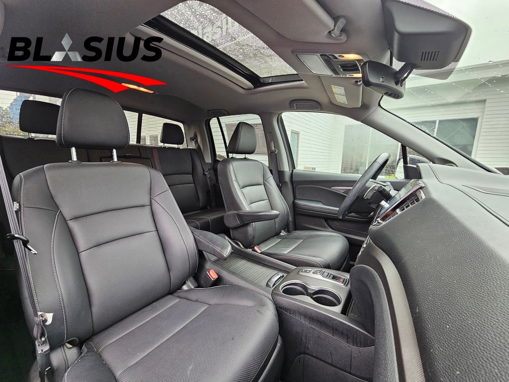 2023 Honda Ridgeline RTL-E photo 11