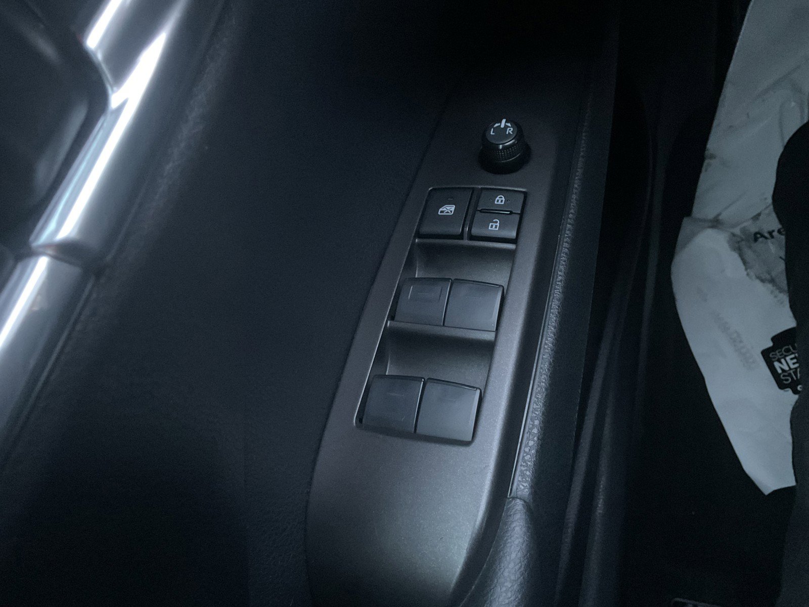 2023 Toyota Camry SE photo 22