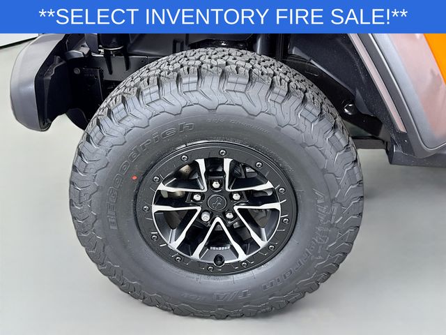 2025 Jeep Wrangler W photo 24