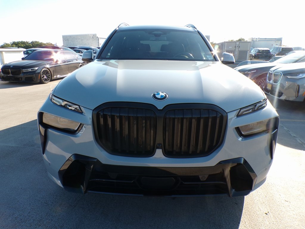 2023 Bmw X7 xDrive40i photo 2