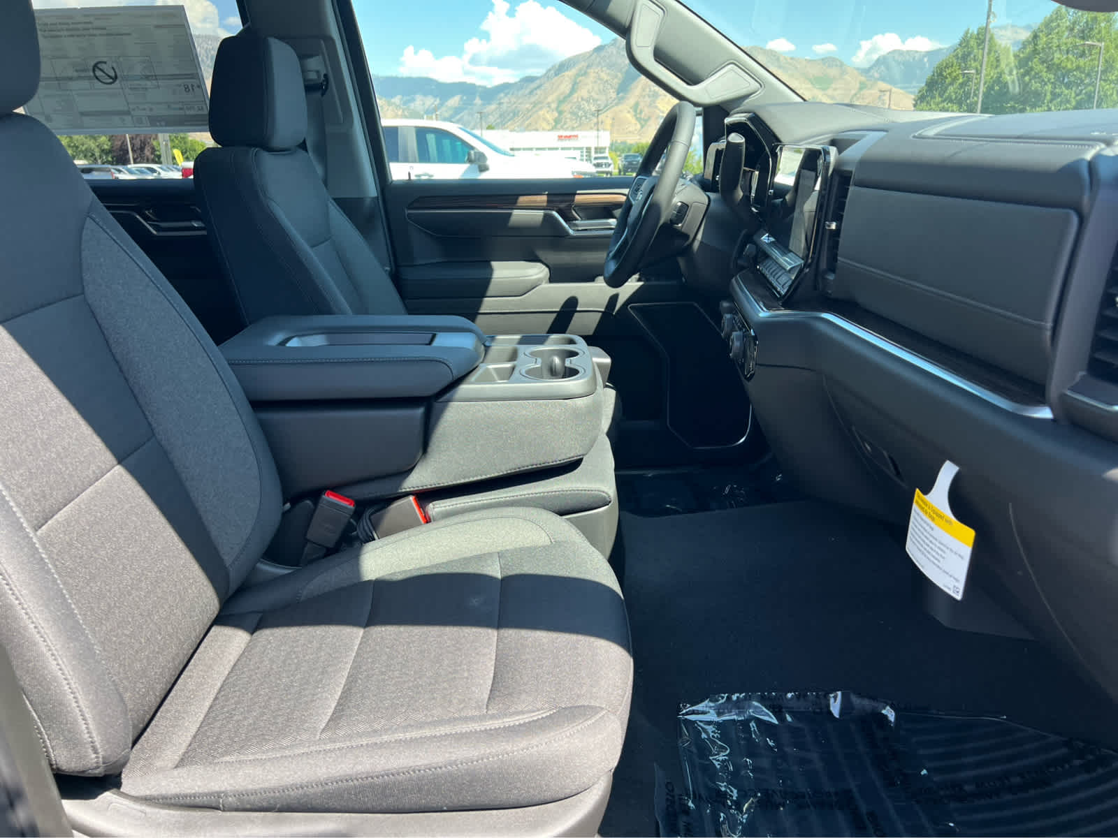 2026 Chevrolet Silverado 1500 LT photo 25
