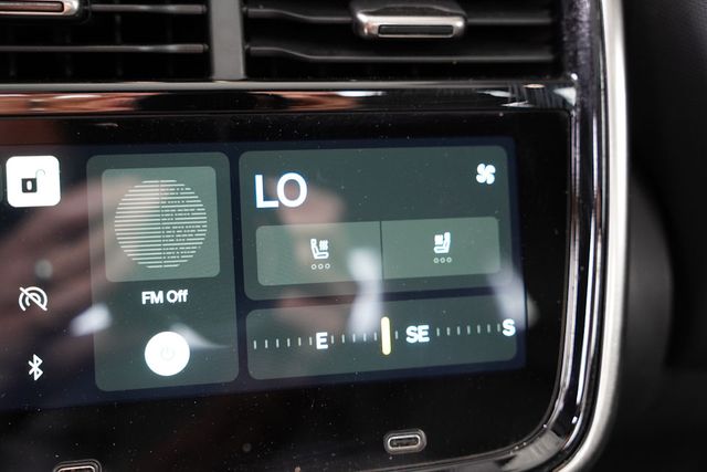 2023 Rivian R1T Adventure photo 20