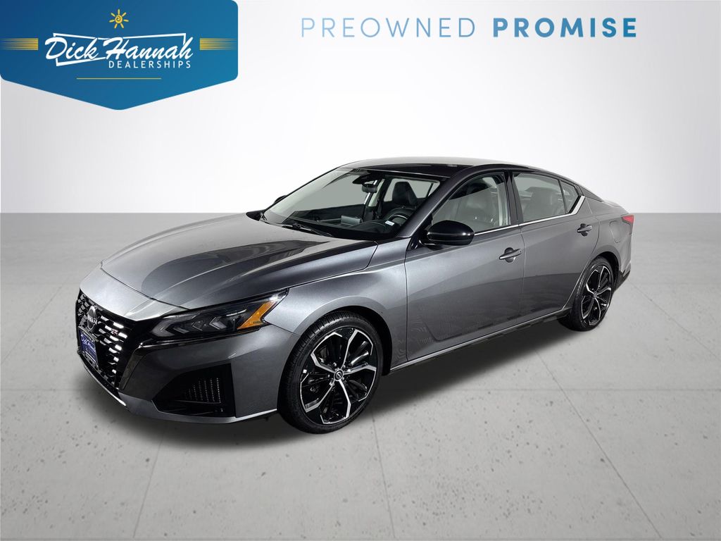 2023 Nissan Altima SR