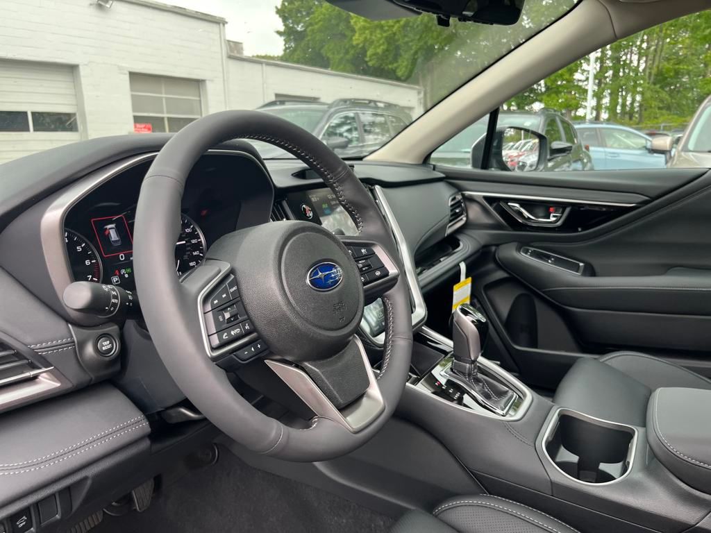 2025 Subaru Outback Touring XT photo 4