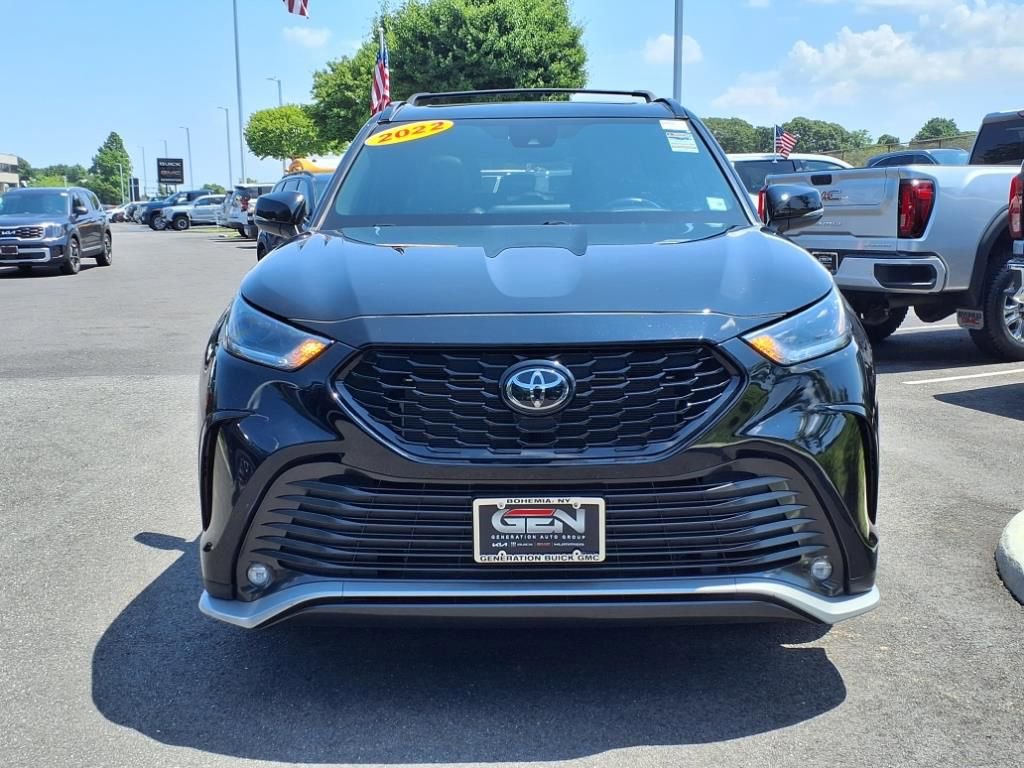 2022 Toyota Highlander XSE photo 2