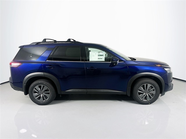 2025 Nissan Pathfinder SV photo 5