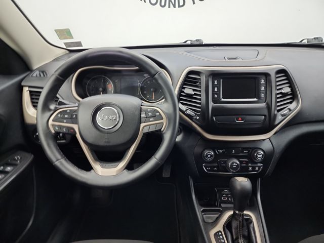 2016 Jeep Cherokee Latitude photo 17