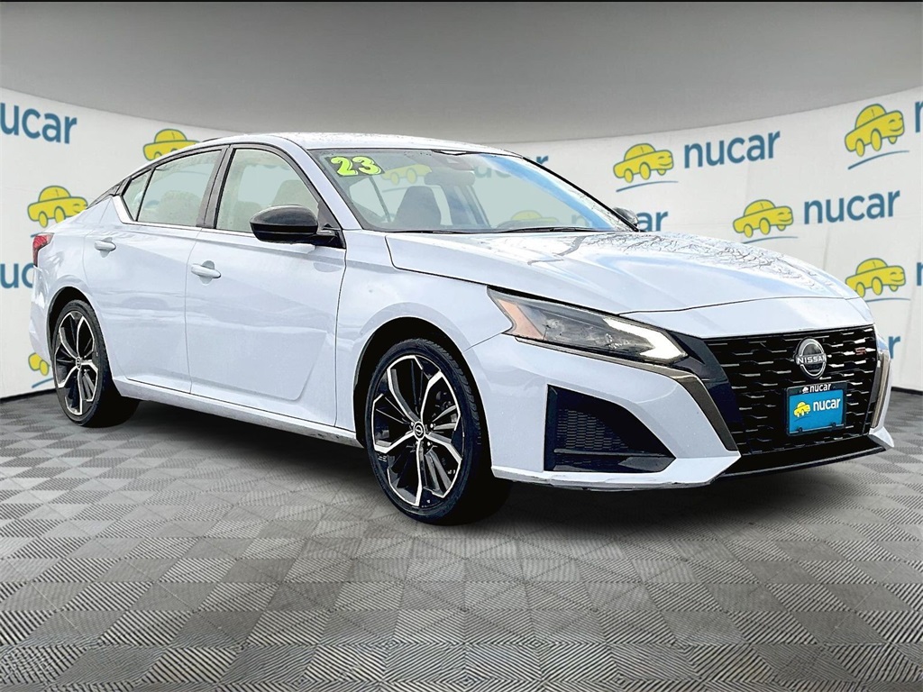 2023 Nissan Altima SR