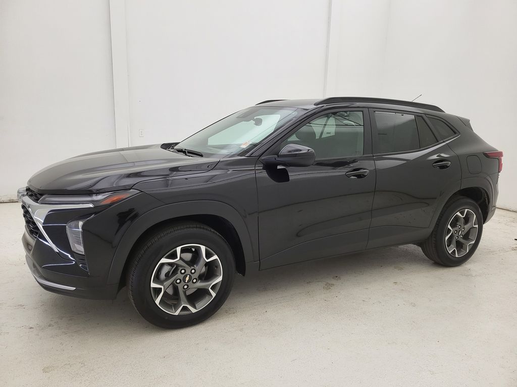 2024 Chevrolet Trax LT photo 14