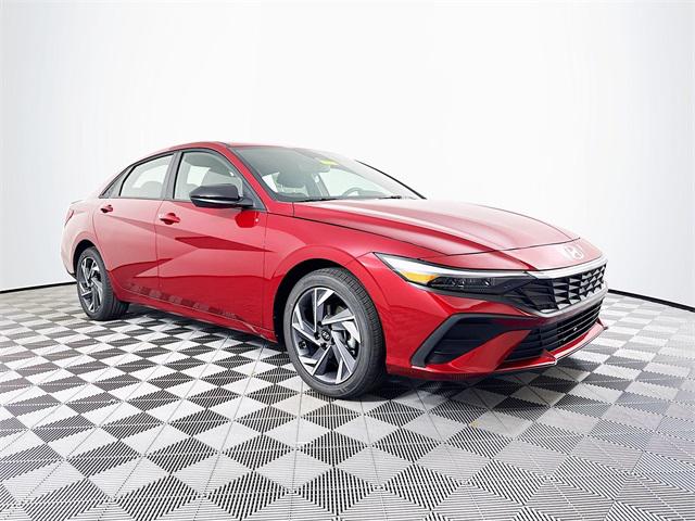 2025 Hyundai Elantra SEL Sport photo 9