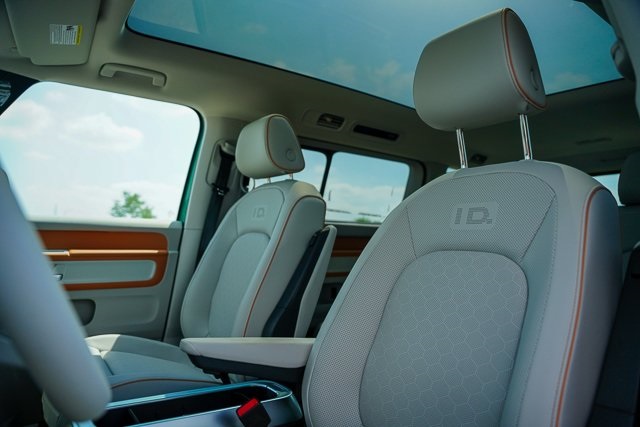 2025 Volkswagen ID. Buzz photo 9
