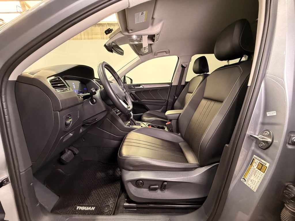 2024 Volkswagen Tiguan SE Wolfsburg Edition photo 15