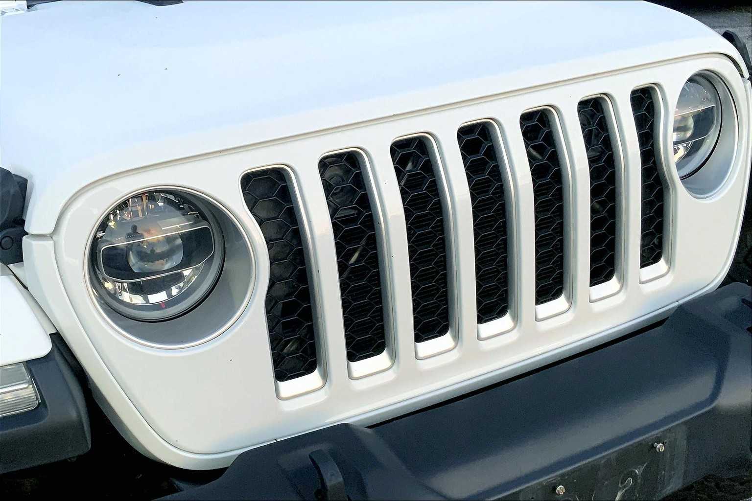 2020 Jeep Gladiator Overland photo 26