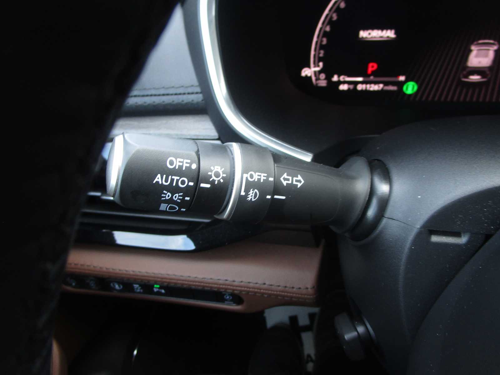 2024 Acura MDX SH-AWD Advance photo 29
