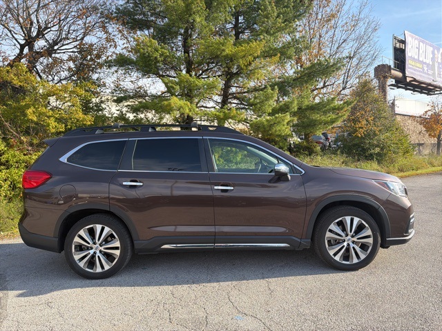 2019 Subaru Ascent Touring photo 3