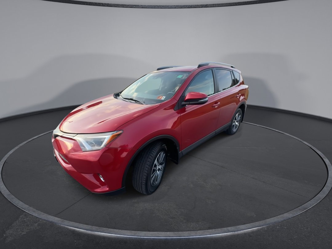 2017 Toyota RAV4 XLE photo 4