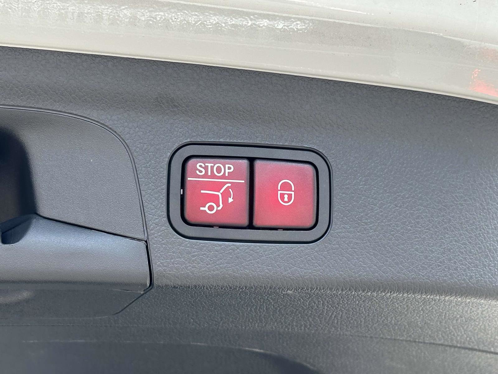 2024 Mercedes Benz GLE 450 4MATIC photo 11