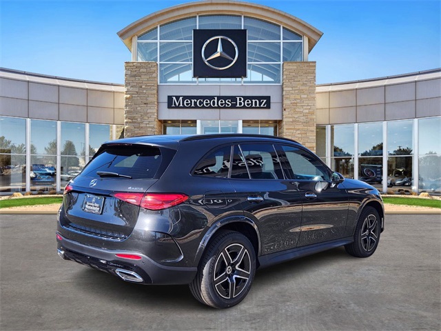2025 Mercedes Benz GLC 300 4MATIC photo 4