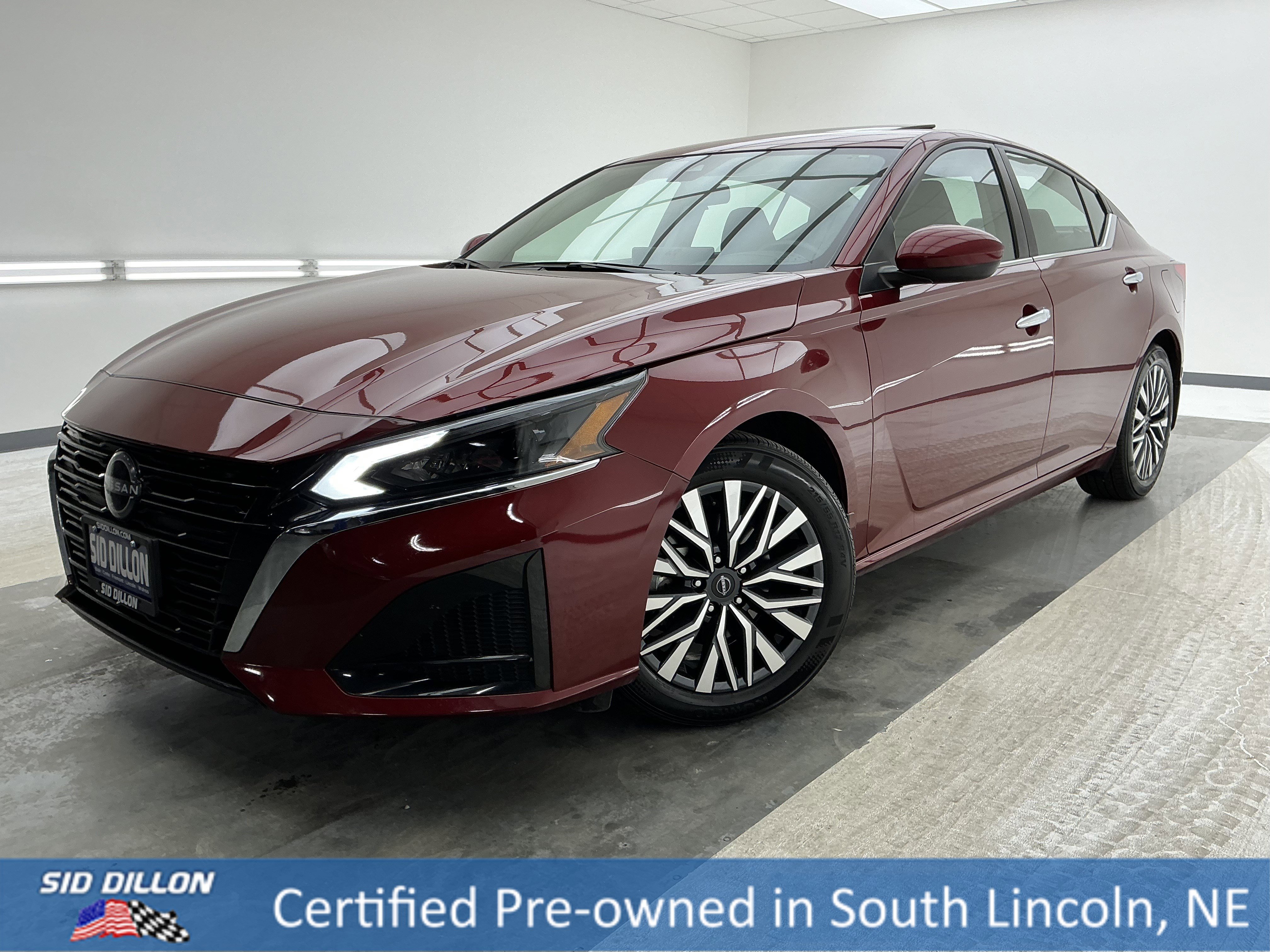 2024 Nissan Altima SV's photo