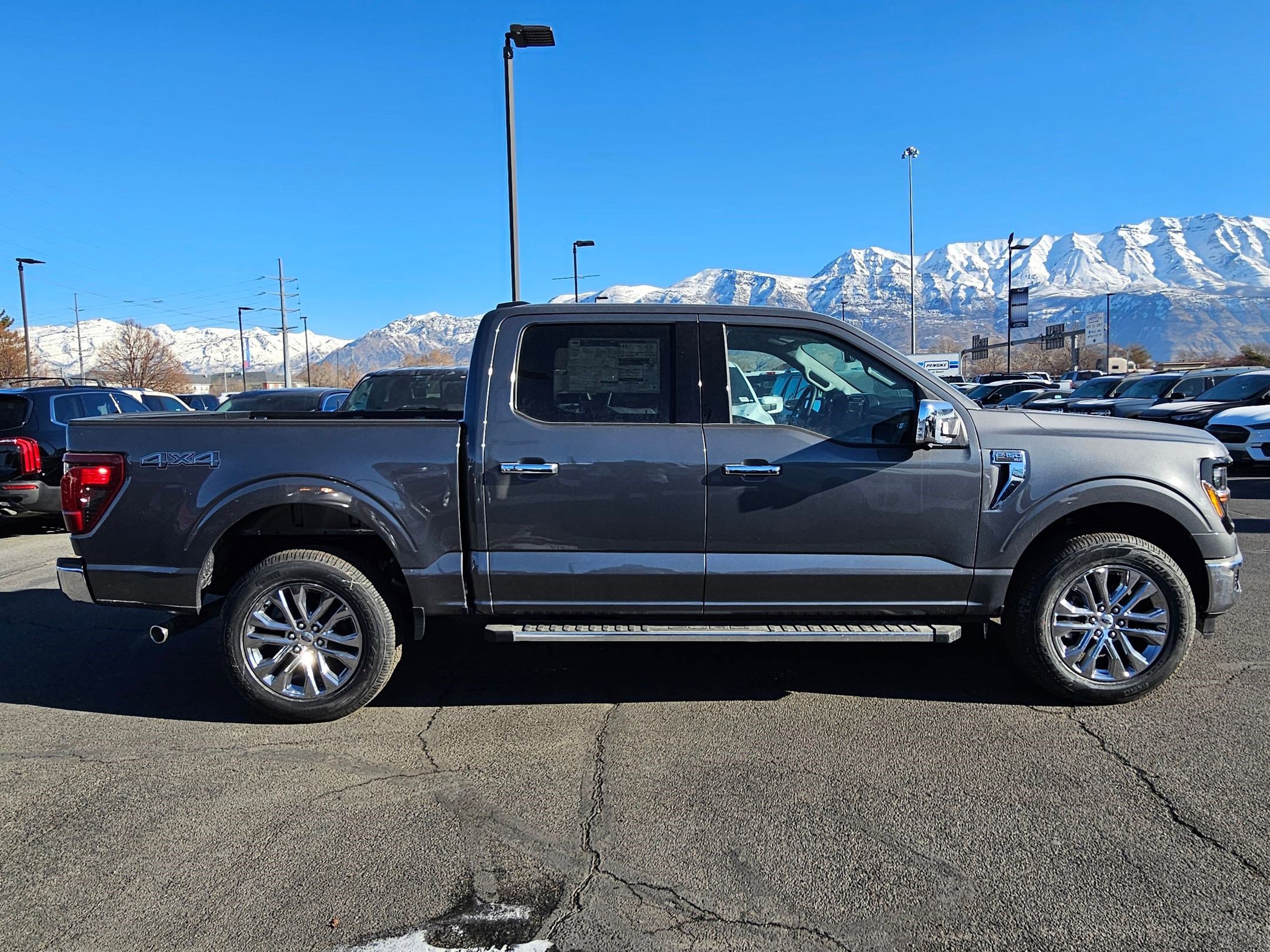 2025 Ford F-150 XLT photo 2