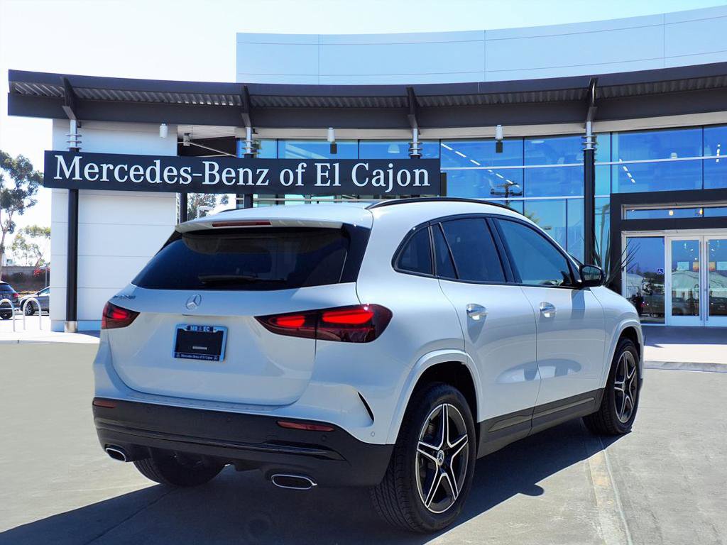 2026 Mercedes Benz GLA 250 photo 3