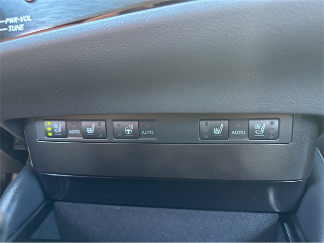 2025 Lexus ES 300h Premium photo 9